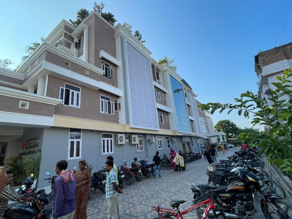 whatsapp image 2025 11 16 at 21.36.51